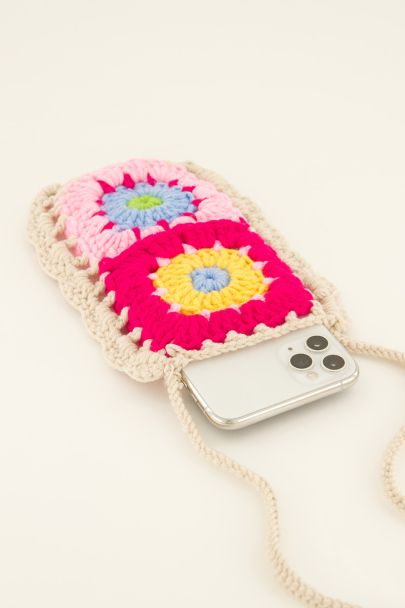 Phone bag with hand-knit flowers