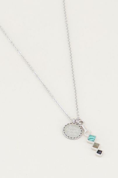 Ketting bedel & donkere edelsteentjes, ketting met werking