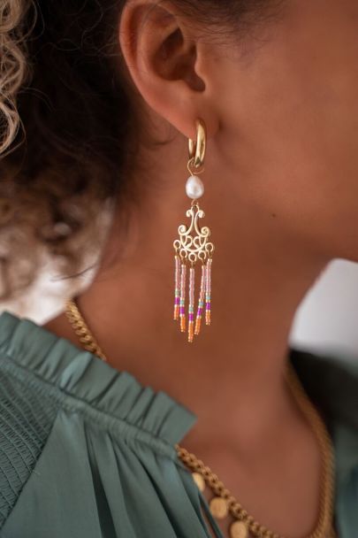 Pearl hoop earrings with multicoloured beads