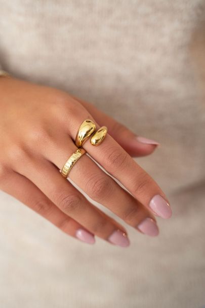 Wrap curved ring