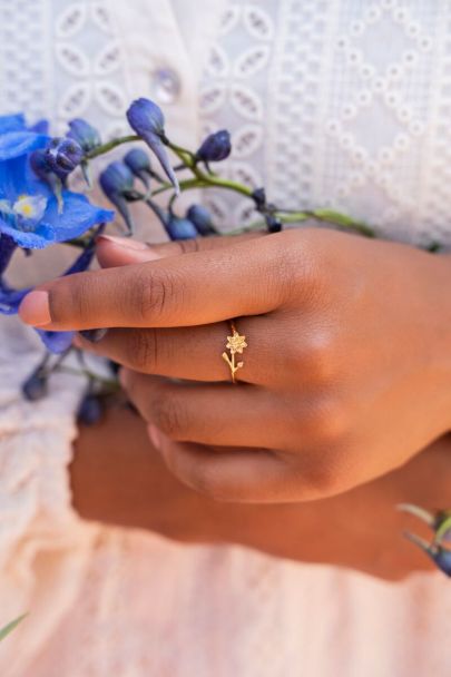 Birth Flower ring with flower