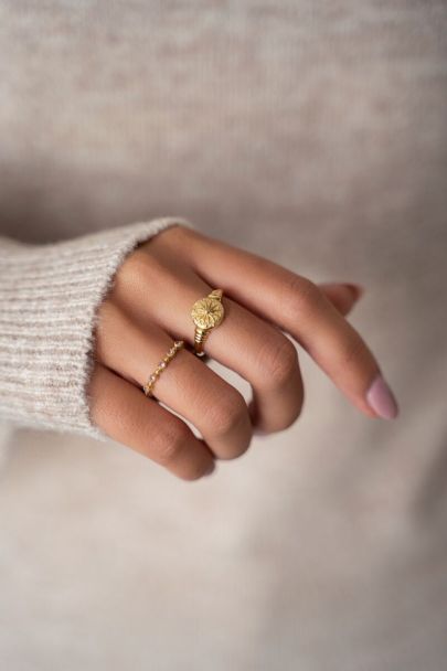 MOOD ring with pink stones