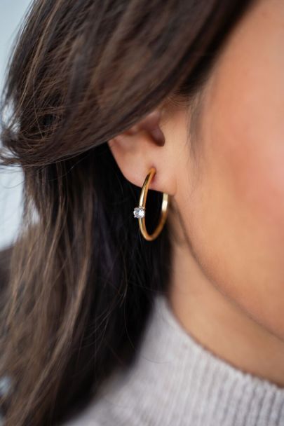 Basic hoop earrings with rhinestone