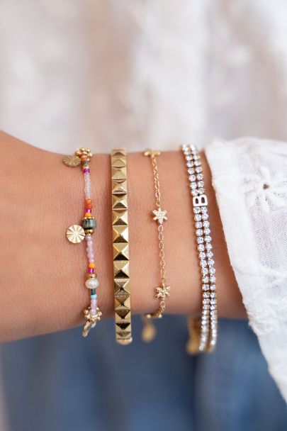 Armband met meerdere bloemetjes