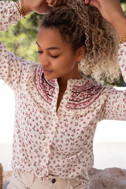 Floral blouse with embroidery 