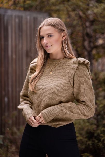 Taupe trui met ruffle schouder