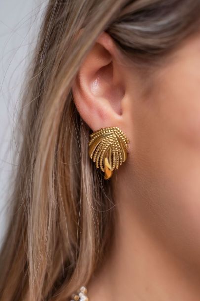 Statement textured studs