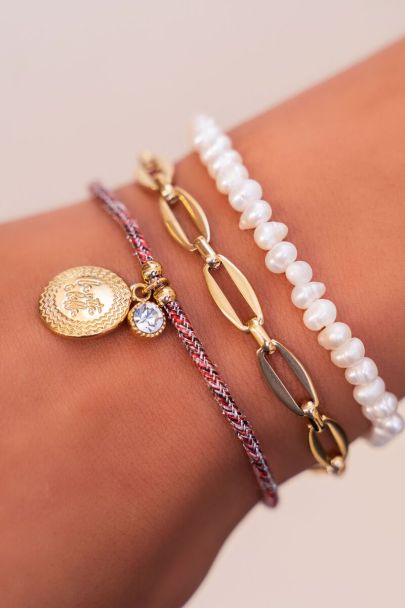 Rode armband met endless love charm
