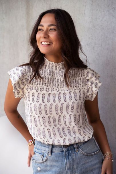 Witte paisley print top met smock & ruffles 