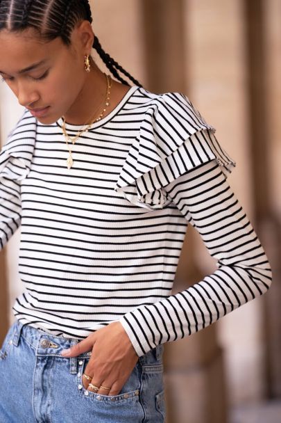Zwart-wit gestreepte top met ruffle mouwen
