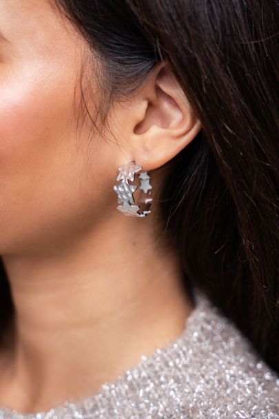 Open earrings with stars