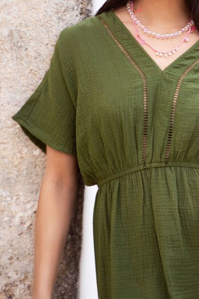 Dunkelgrünes Musselin-Kleid mit Bändern