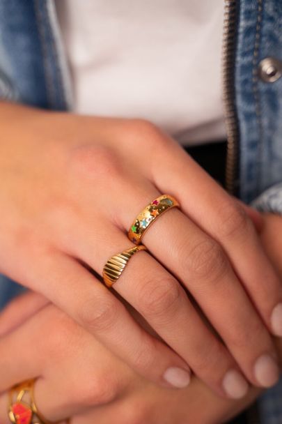 Candy ring with colourful stars