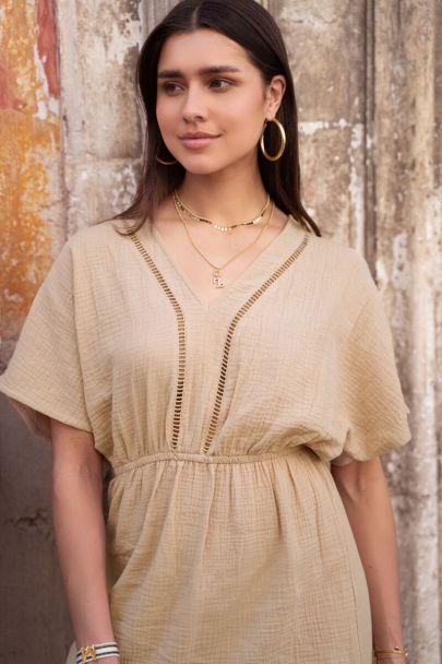 Robe beige en mousseline