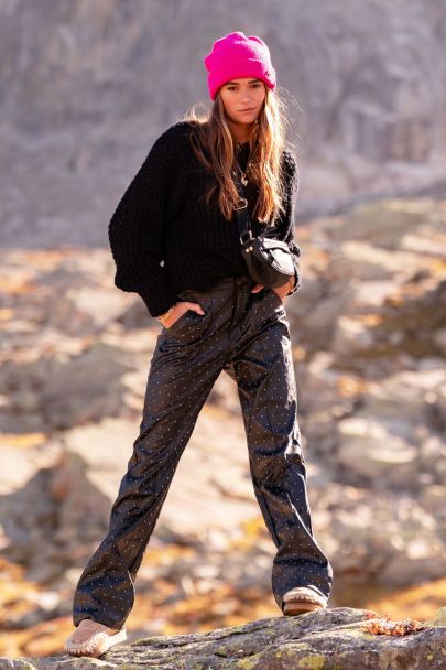 Zwarte straight leg broek met studs