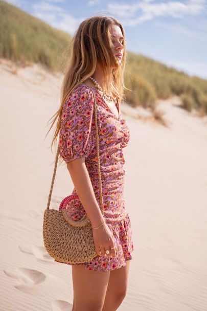 straw shoulder bag with pink handle