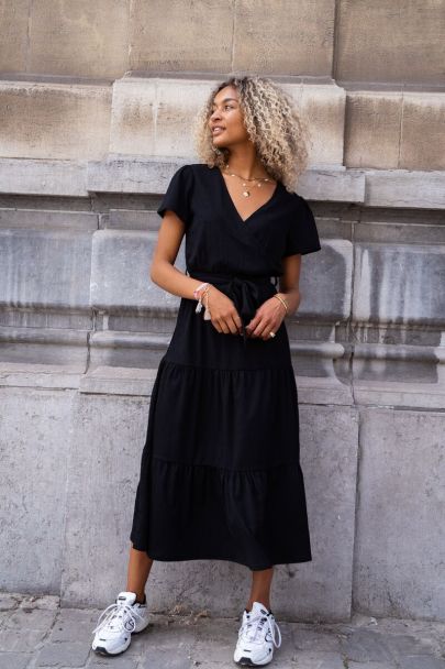 Robe midi noire plissée