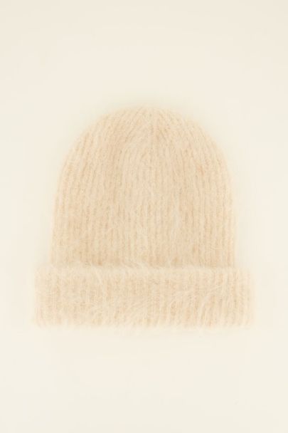 Beige fluffy beanie | My Jewellery