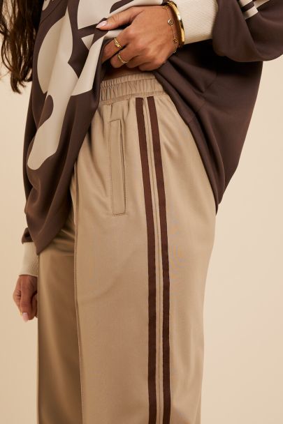 Beige wijde jogger broek met strepen