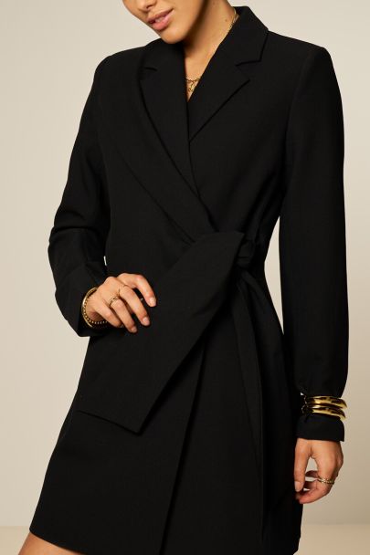 Robe blazer noire avec nœud