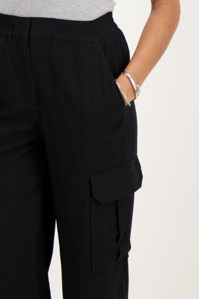 Pantalon cargo noir avec taille élastique