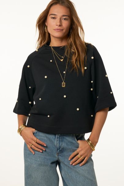 Sweat court noir avec perles fantaisie 