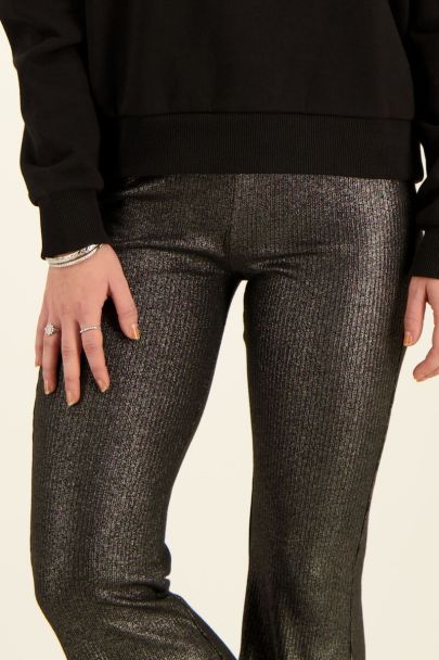Zwarte metallic flared broek