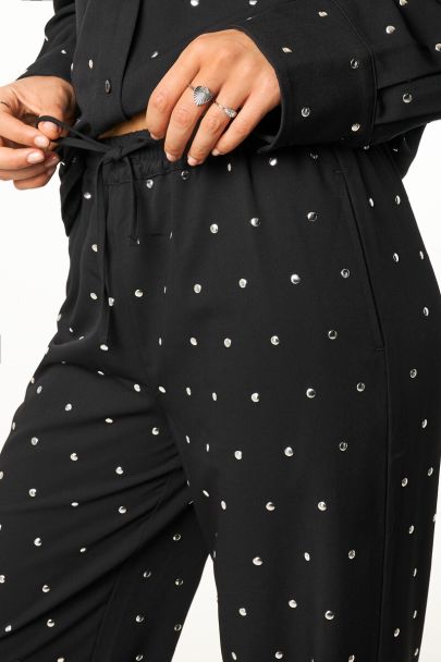 Zwarte pantalon met zilverkleurige studs