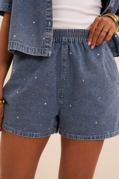 Short en denim bleu avec strass 