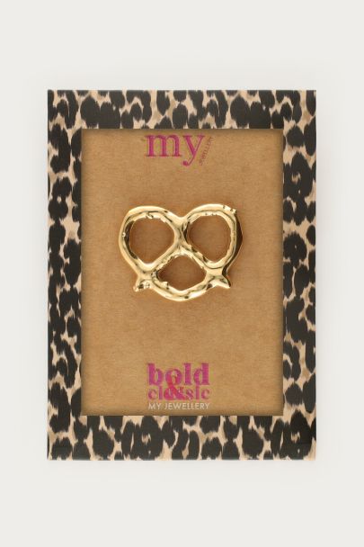 Bold brooch pretzel