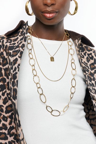 Bold lange Kette mit ovalen Gliedern, gehämmert
