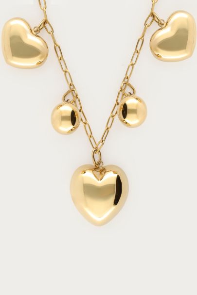 Bold chain necklace with hearts and beads