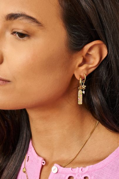 Boucles d'oreilles Botanical avec fleurs et perles d'eau douce