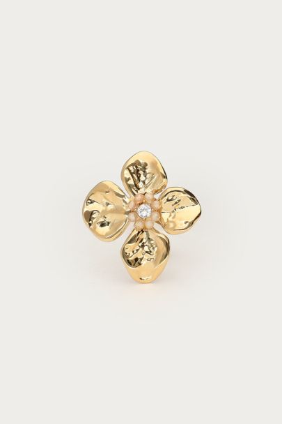 Botanical ring met bloem en beige kralen