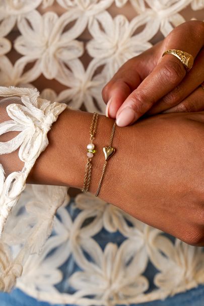 Bracelet with double chain & freshwater pearl stones