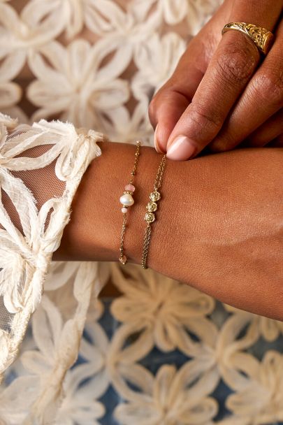 Bracelet with double chain & three roses