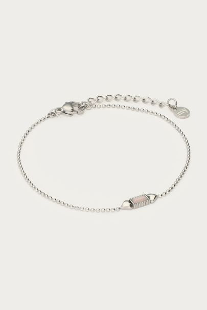 Bracelet with light pink stone