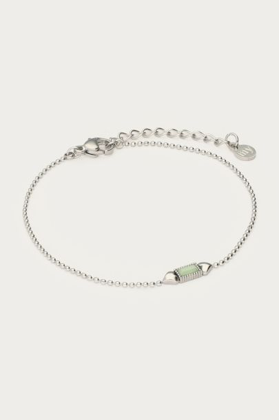 Armband met mint groene steen