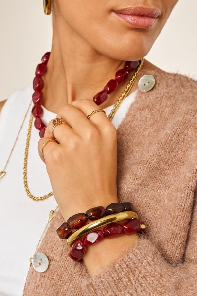 Brown bracelet with oval beads