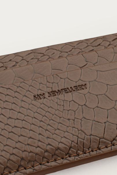 Bruine pasjeshouder met croco print