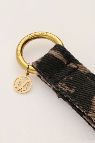 Brown key chain with leopard print 