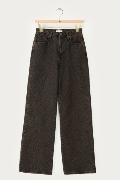 Braune Jeans mit weitem Bein und Tigermuster