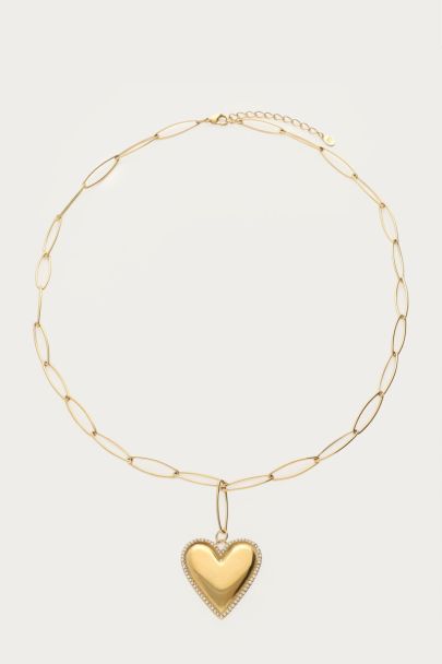 Chunky link chain with heart and faux pearls