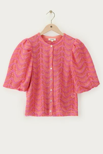 Koraal top met print en parelmoer knopen