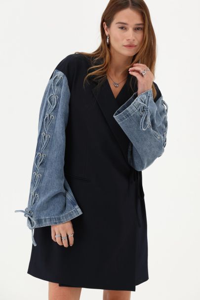 Donkerblauwe blazer jurk met lange denim mouwen