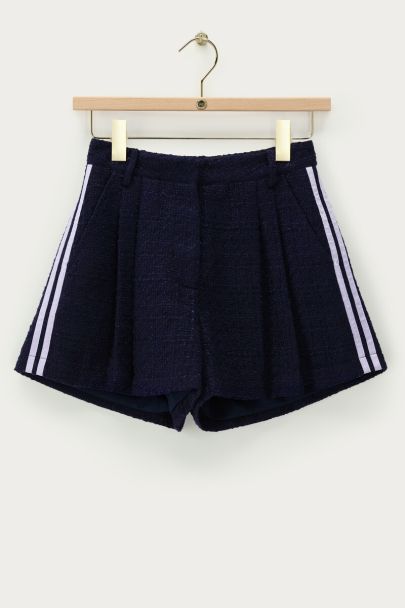 Donkerblauw bouclé short met tapes