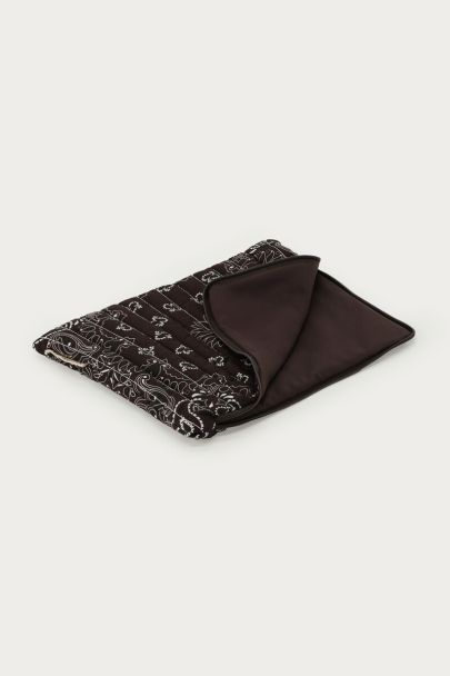 Housse pour ordinateur marron fonc&eacute; &agrave; imprim&eacute; bandana