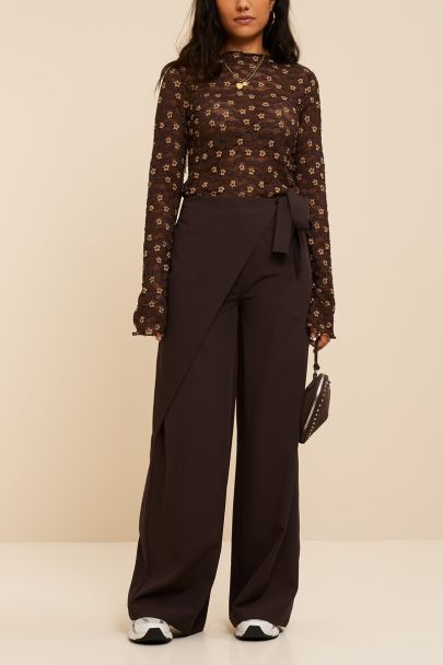 Pantalon large marron foncé asymétrique