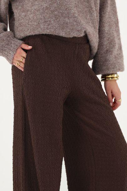 Pantalon large marron foncé en crêpe 