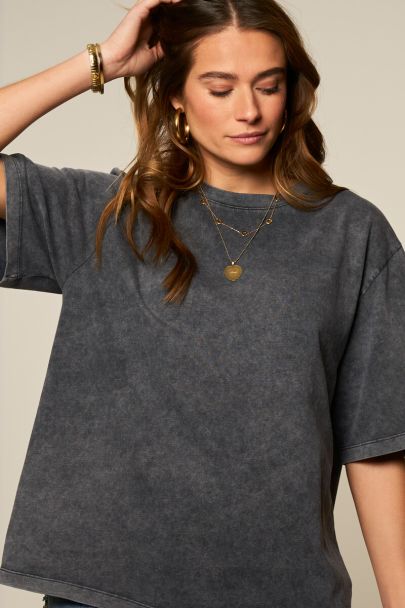 Donkergrijs basic T-shirt met acid wash
